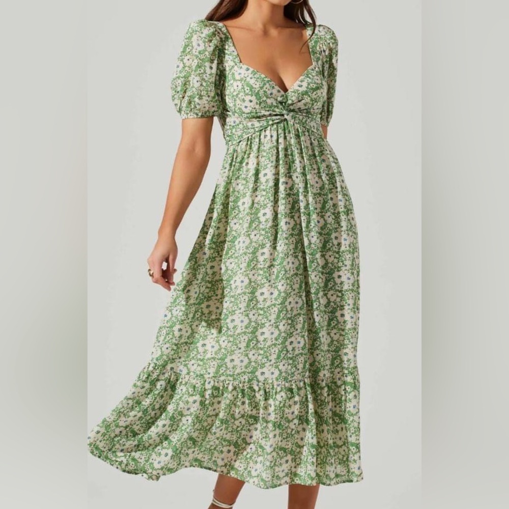 ASTR The Label Green Floral Dress